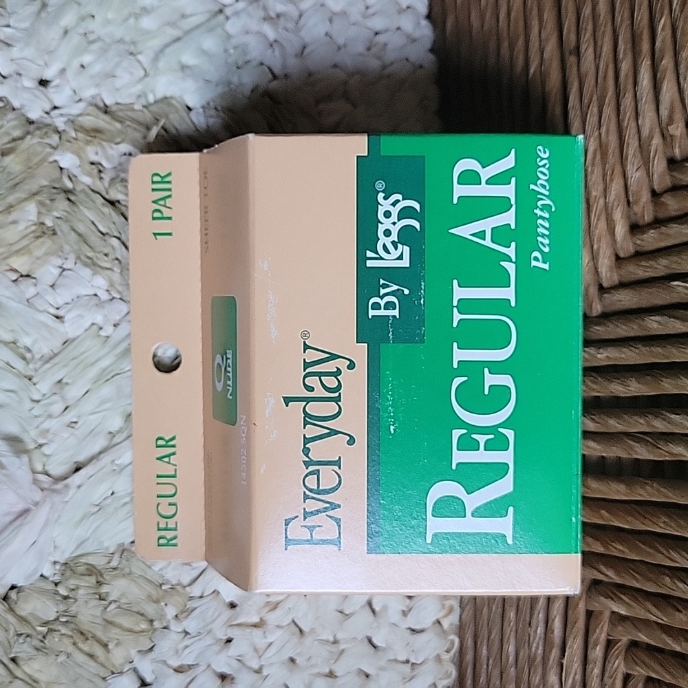Everyday By L'eggs regular pantyhose, size Q, nude